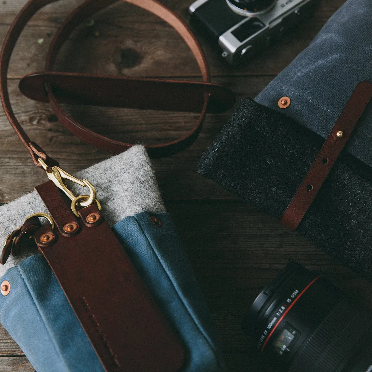 Roam Lens Pouch Teal